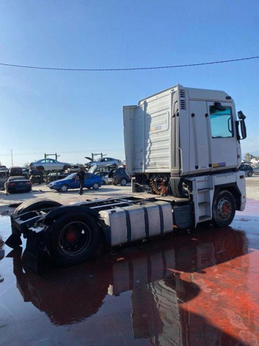  RENAULT MAGNUM 4XX.18 / 4XX.26 