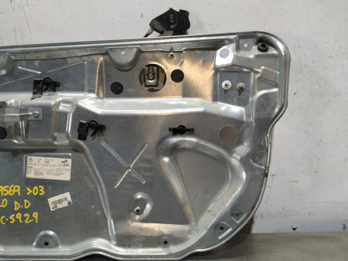  ELEVALUNAS DELANTERO DERECHO Volkswagen POLO IV (9N1) 