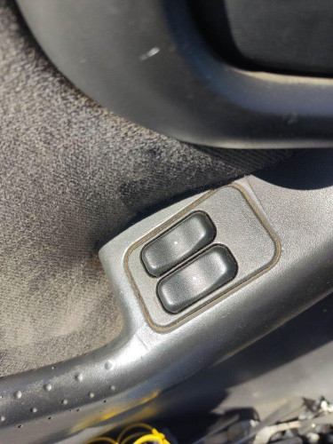 MANDO ELEVALUNAS DELANTERO IZQUIERDO Opel COMBO (CORSA C) 