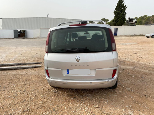 RENAULT ESPACE IV (JK0) — vehículo donante para recambios 
