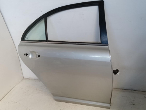 PUERTA TRASERA DERECHA Toyota AVENSIS BERLINA (T25) 