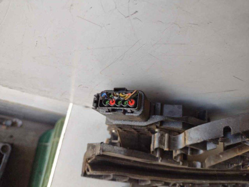  CERRADURA PUERTA DELANTERA IZQUIERDA Ford FOCUS BERLINA (CAP) 