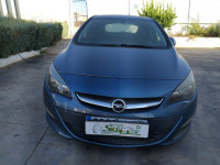 Opel Astra J Berlina 5p (12.2009->)