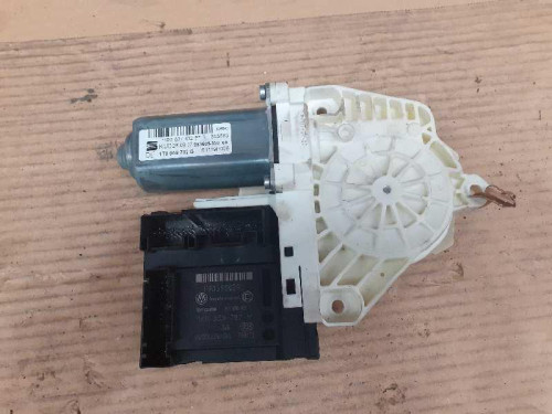  MOTOR ELEVALUNAS DELANTERO DERECHO 