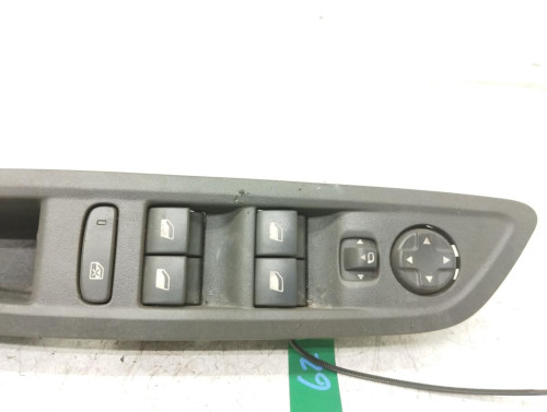 MANDO ELEVALUNAS DELANTERO IZQUIERDO Citroen C4 BERLINA 
