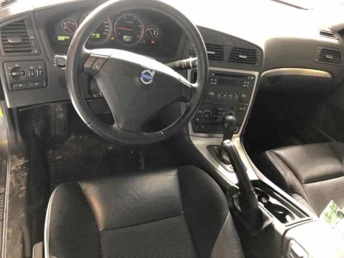  VOLVO S60 BERLINA 