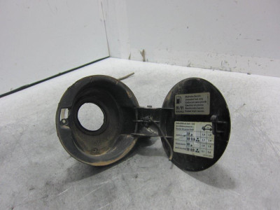TAPA EXTERIOR COMBUSTIBLE, VOLKSWAGEN, GOLF IV BERLINA (1J1)(10.1997)