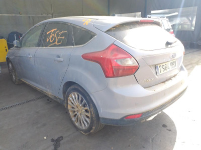 FORD FOCUS BERLINA (CB8)