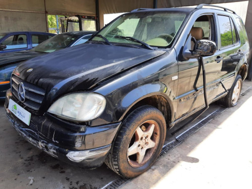  MERCEDES-BENZ CLASE ML (BM 163) 