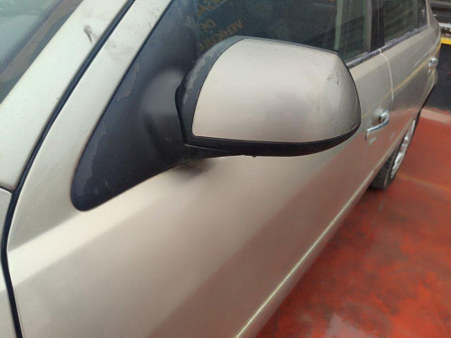 FORD MONDEO BERLINA (GD) 