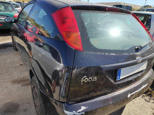  FORD FOCUS BERLINA (CAK) 