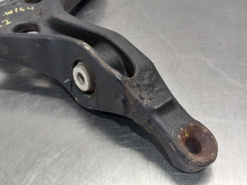 BRAZO SUSPENSION INFERIOR DELANTERO IZQUIERDO Mercedes-Benz CLASE ML (BM 164) 