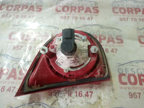 PILOTO TRASERO DERECHO INTERIOR Volkswagen GOLF V (1K1)(10.2003) 