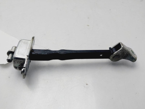 RETENEDOR PUERTA Suzuki ALTO (AMF310) 