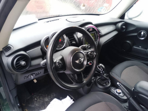 BMW MINI (F56) — vehículo donante para recambios 