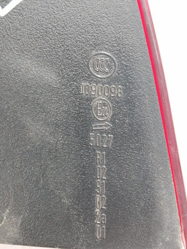  PILOTO TRASERO DERECHO Opel ASTRA J BERLINA 5P 