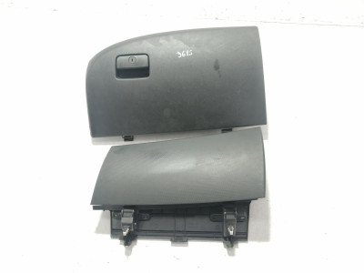 GUANTERA, MITSUBISHI, OUTLANDER (CW0)