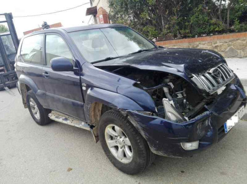 TOYOTA LAND CRUISER (J12) — vehículo donante para recambios 