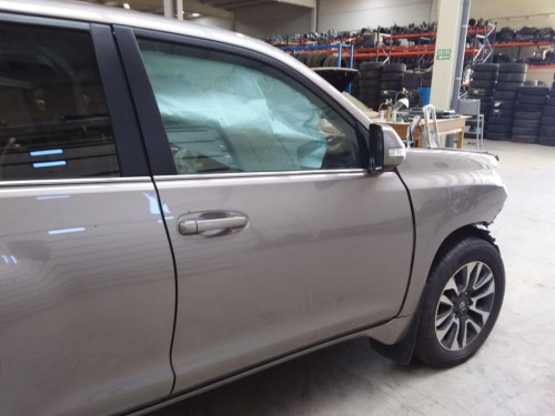 PUERTA DELANTERA DERECHA Toyota LAND CRUISER (J15) 