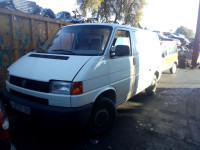 VOLKSWAGEN T4 TRANSPORTER BUS