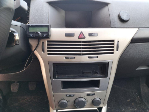  OPEL ASTRA H BERLINA 