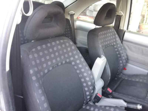 VOLKSWAGEN NEW BEETLE BERLINA (9C1/1C1) — vehículo donante para recambios 