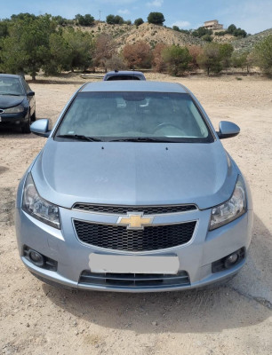 CHEVROLET CRUZE