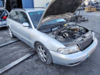 AUDI A4 AVANT (B5)