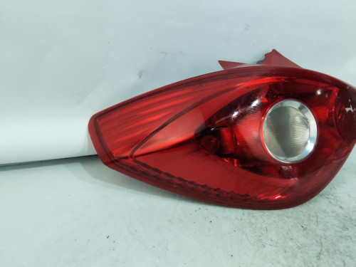 PILOTO TRASERO IZQUIERDO OPEL CORSA D 