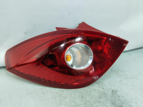 PILOTO TRASERO IZQUIERDO OPEL CORSA D 