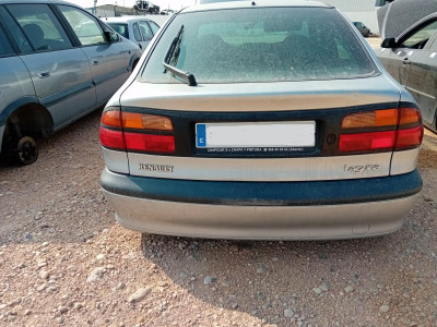 RENAULT LAGUNA (B56)