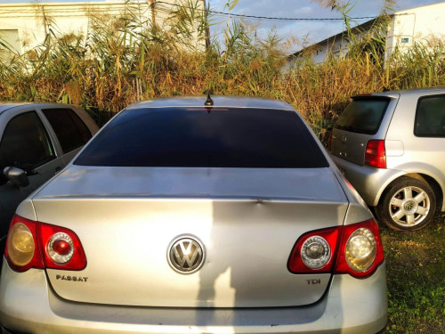  VOLKSWAGEN PASSAT BERLINA (3C2) 