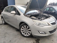 OPEL ASTRA J BERLINA 5P