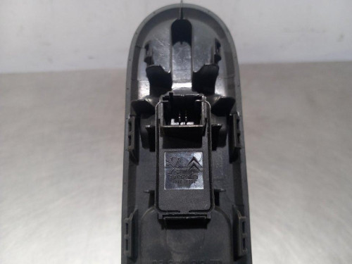  MANDO ELEVALUNAS DELANTERO DERECHO PEUGEOT 3008 
