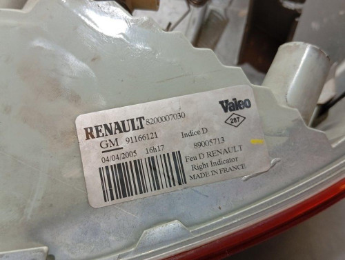  FARO DERECHO RENAULT TRAFIC II FURGÓN 