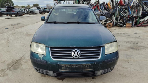  VOLKSWAGEN PASSAT BERLINA (3B3) 