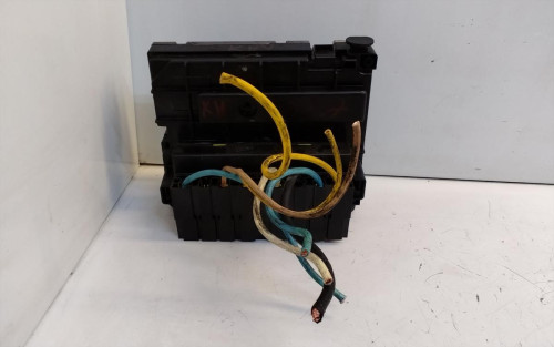 CAJA RELES / FUSIBLES CITROEN C5 BERLINA 
