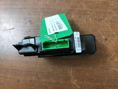 MANDO ELEVALUNAS DELANTERO DERECHO, VOLVO, XC90