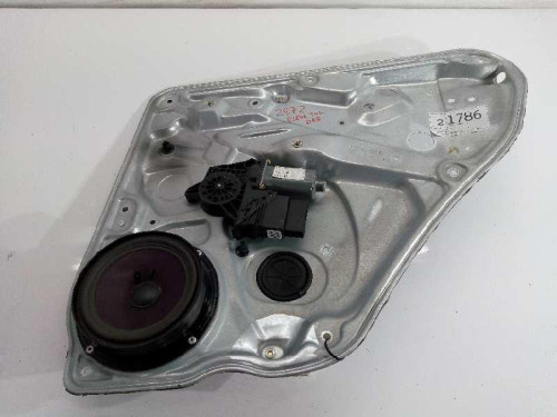  ELEVALUNAS TRASERO DERECHO VOLKSWAGEN PASSAT BERLINA (3B3) 