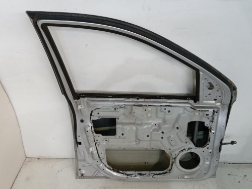 PUERTA DELANTERA IZQUIERDA Kia SORENTO (BL) 