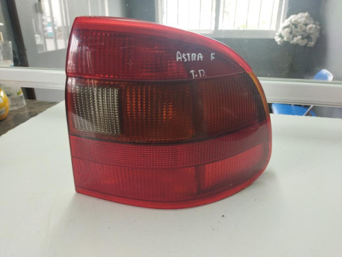  PILOTO TRASERO DERECHO OPEL ASTRA F BERLINA 