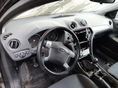 FORD MONDEO BERLINA (CA2)