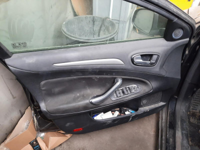 FORD MONDEO BERLINA (CA2)