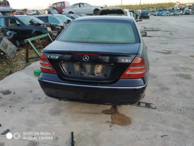 MERCEDES-BENZ CLASE C (BM 203) BERLINA