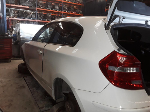 BMW SERIE 1 COUPE (E82) — автомобиль-донор на запчасти 