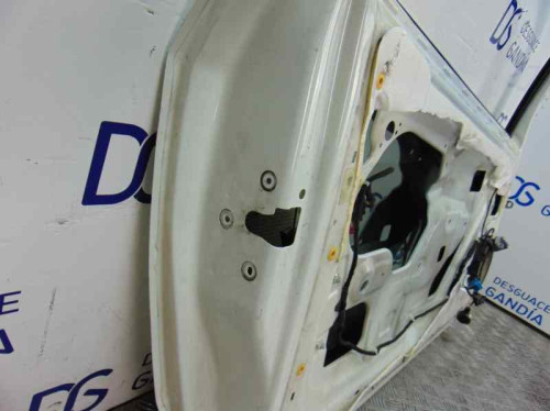 PUERTA DELANTERA IZQUIERDA de segunda mano