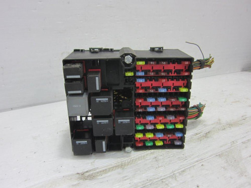 CAJA RELES / FUSIBLES Ford FIESTA (CBK) 
