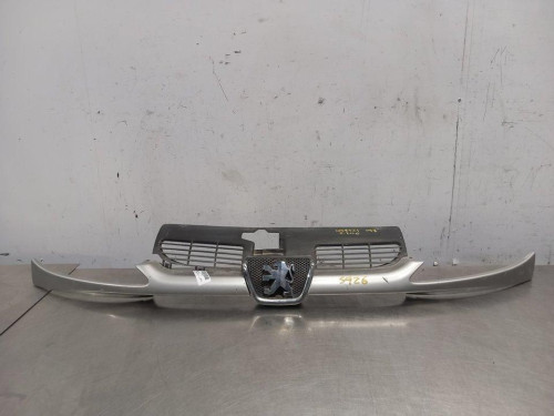  REJILLA DELANTERA Peugeot 206 