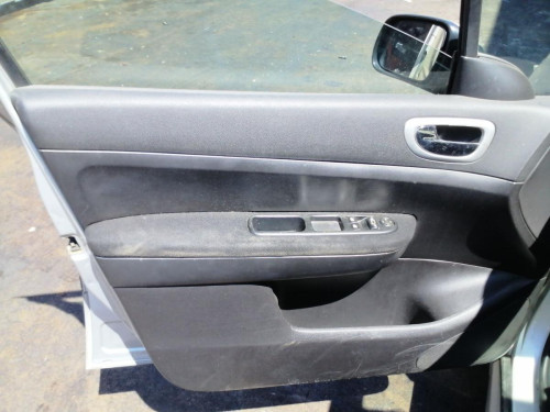  PEUGEOT 307 BERLINA (S2) 