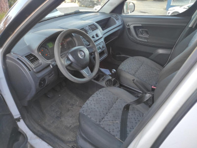 SKODA ROOMSTER (5J7)